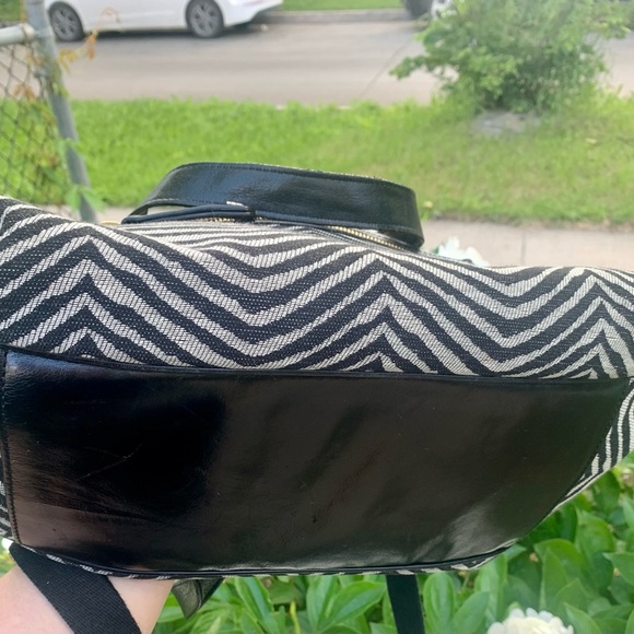 Authentic L.A.M.B. Bag by Gwen Stefani - Picture 9 of 11